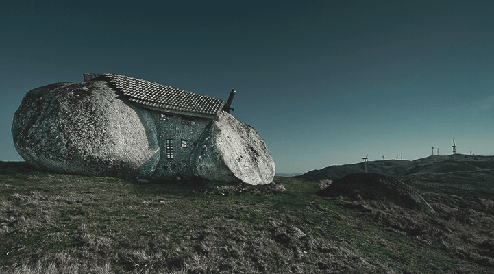 Casa do Penedo, уникальные здания