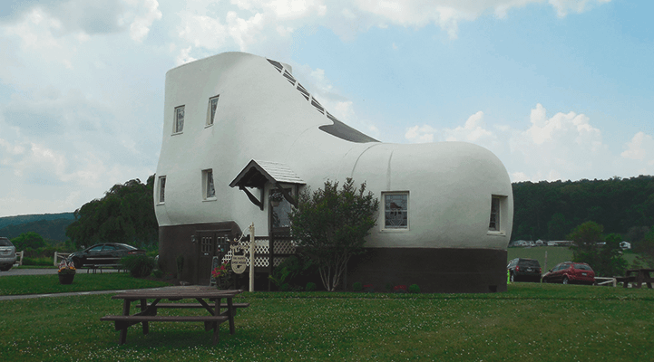 Haines Shoe House, необычная архитектура